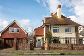 Large family home, great facilities, near Frinton beach